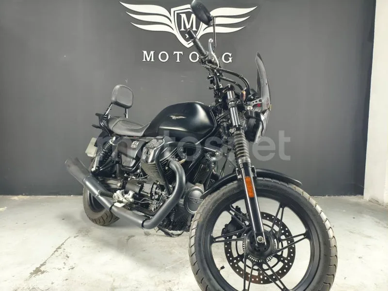 Moto Guzzi V7 - Vista 9