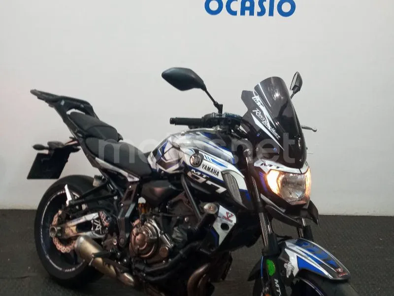 Yamaha MT-07 - Vista 12