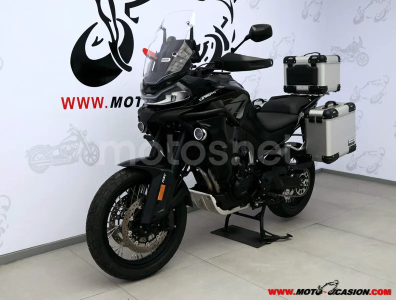 CFMOTO 800MT - Vista 8