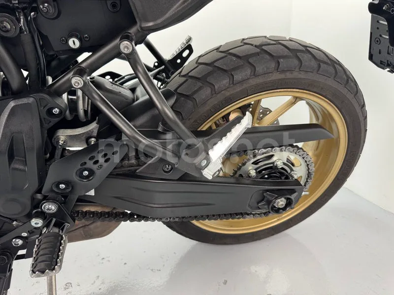 Yamaha XSR700 - Vista 15
