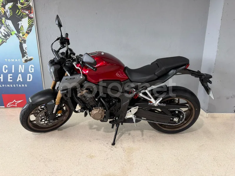 Honda CB650R - Vista 7