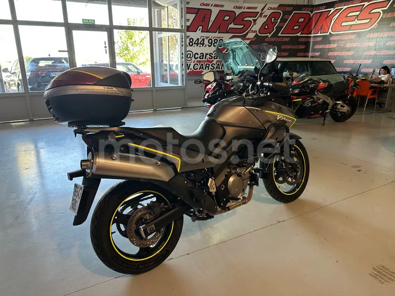 Suzuki V-Strom 650 - Vista 12