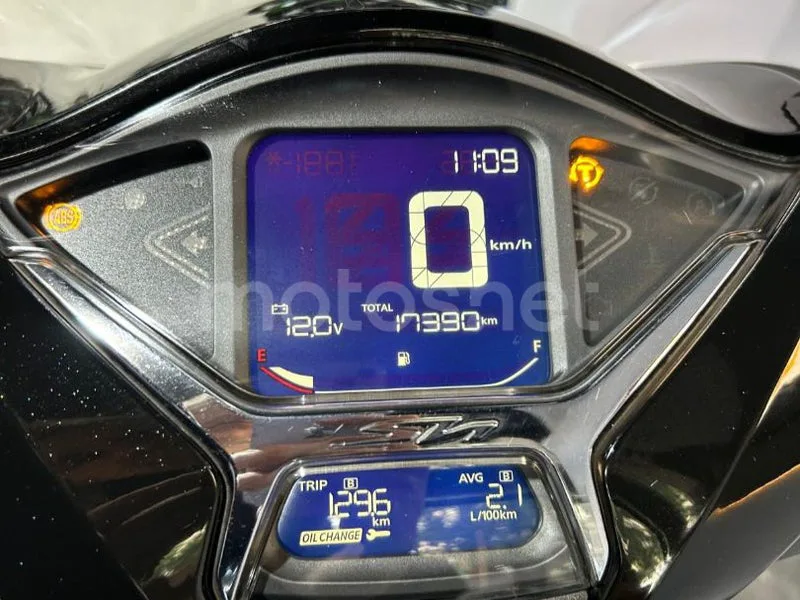 Honda SH125i - Vista 19