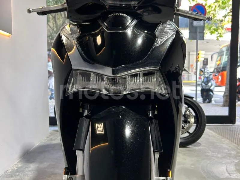 Honda SH125i - Vista 7