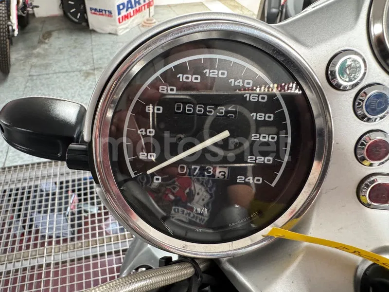 BMW R 850 R - Vista 24