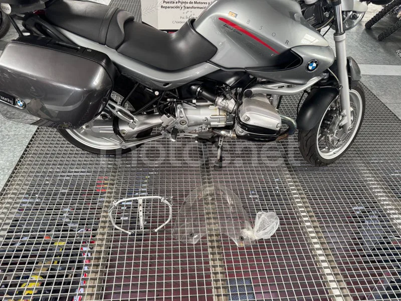 BMW R 850 R - Vista 25