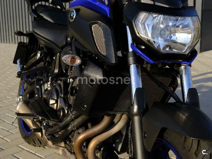 Yamaha MT-07 - Vista 7