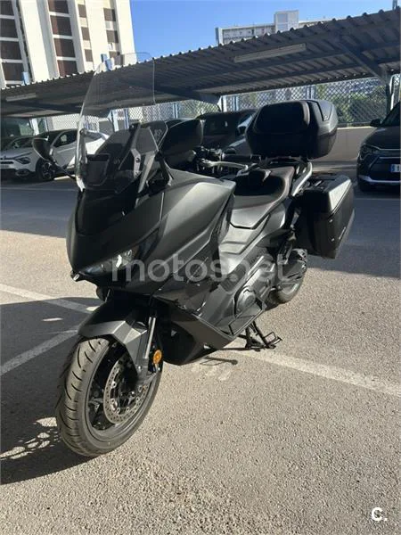 Honda Forza 750 - Vista 7