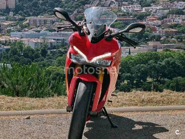 Ducati SuperSport - Vista 3