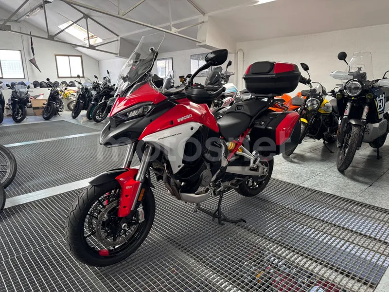 Ducati Multistrada V4 - Vista 4