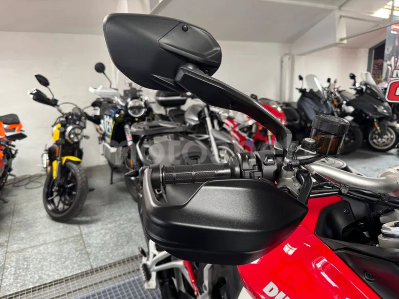 Ducati Multistrada V4 - Vista 32