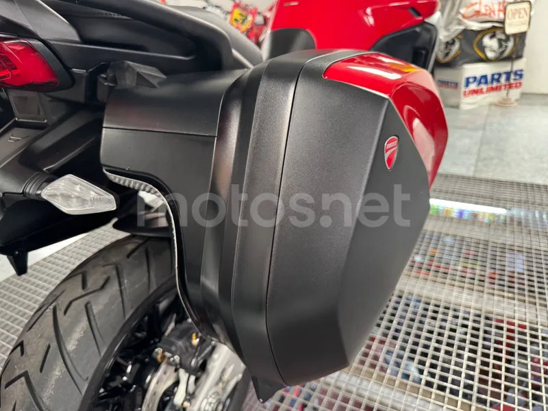 Ducati Multistrada V4 - Vista 40