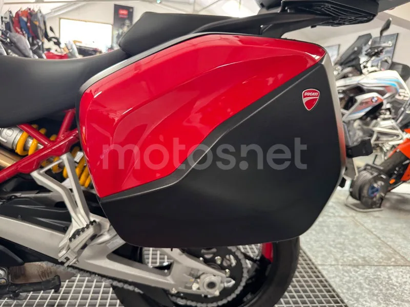 Ducati Multistrada V4 - Vista 45