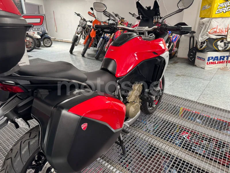 Ducati Multistrada V4 - Vista 49