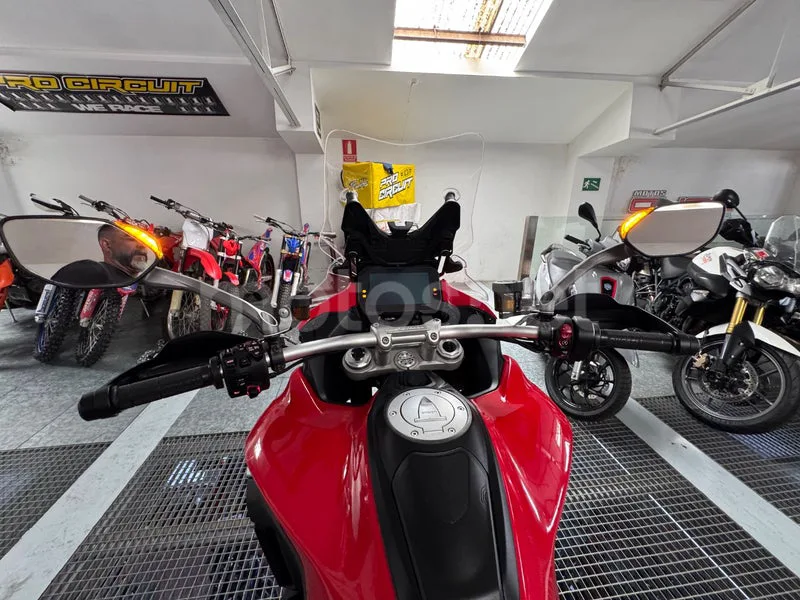 Ducati Multistrada V4 - Vista 51