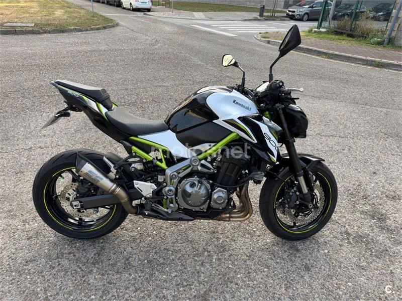 Kawasaki Z900 - Vista 8
