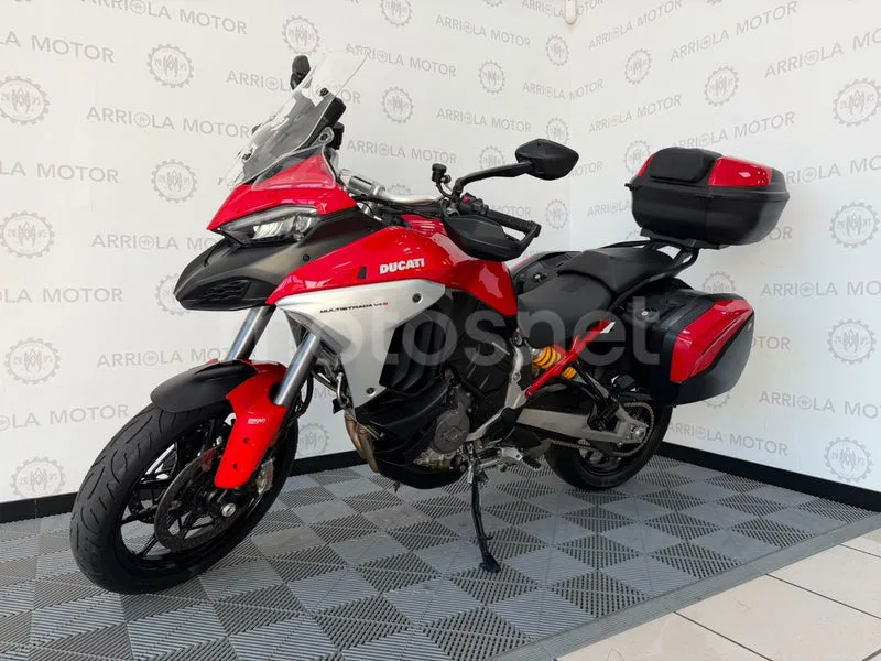 Ducati Multistrada V4 - Vista 3
