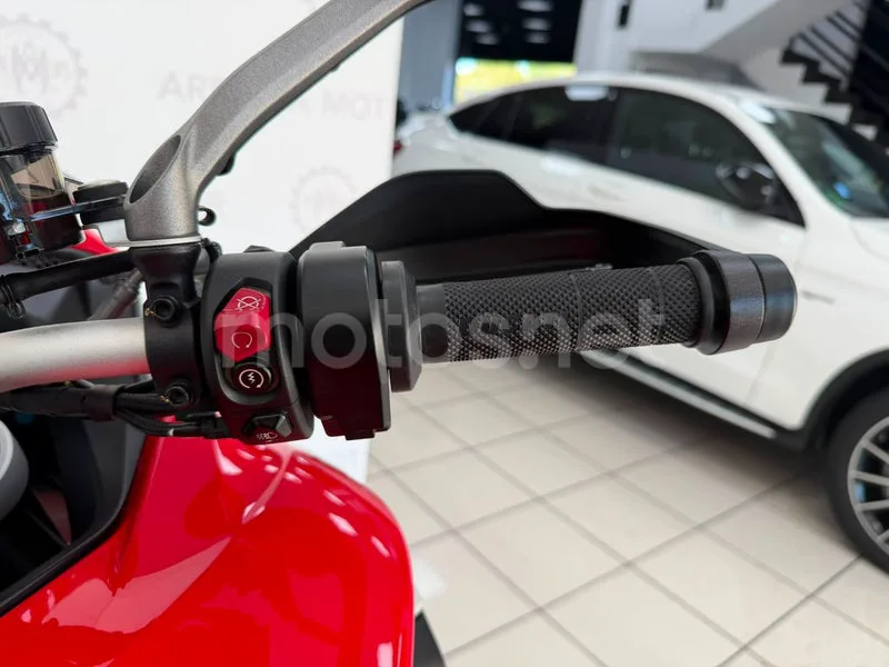 Ducati Multistrada V4 - Vista 10
