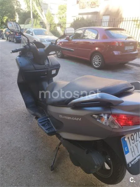 Suzuki Burgman 125 - Vista 8