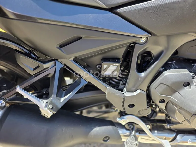 Honda NT1100 - Vista 13