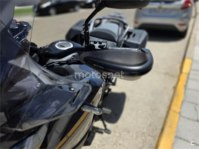 Honda NT1100 - Vista 14