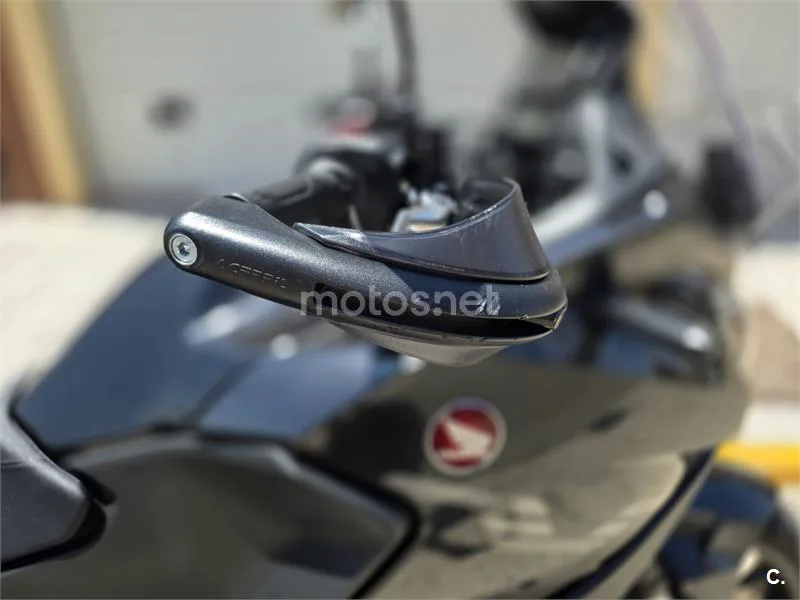 Honda NT1100 - Vista 3