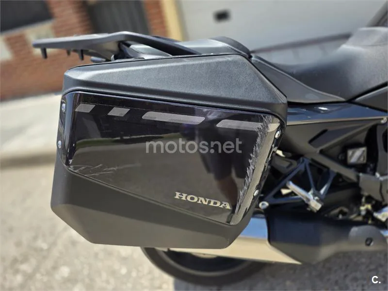 Honda NT1100 - Vista 4