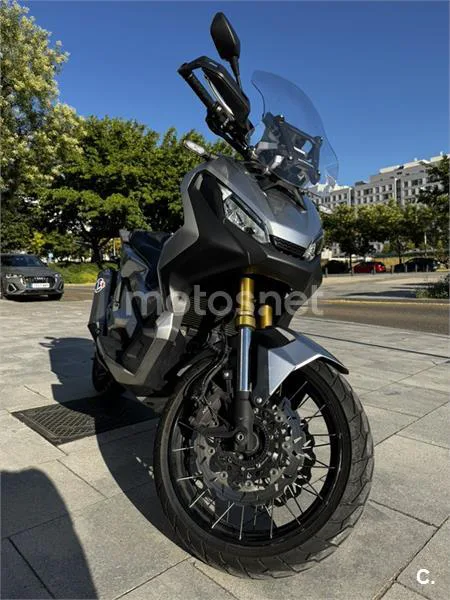 Honda X-ADV 7999 € 2017 Madrid - 1