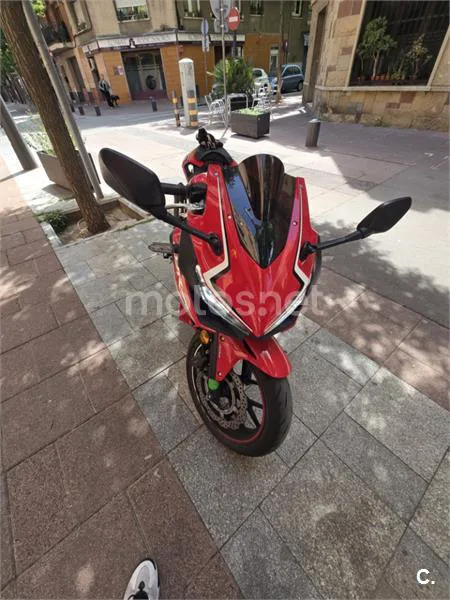 Honda CBR500R - Vista 4