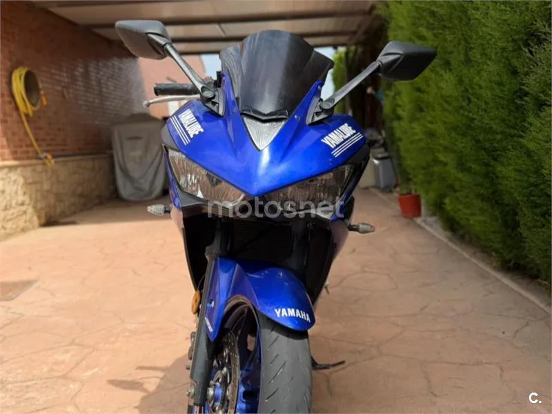 Yamaha YZF-R3 - Vista 4