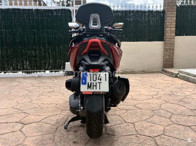 Honda Forza 350 - Vista 5