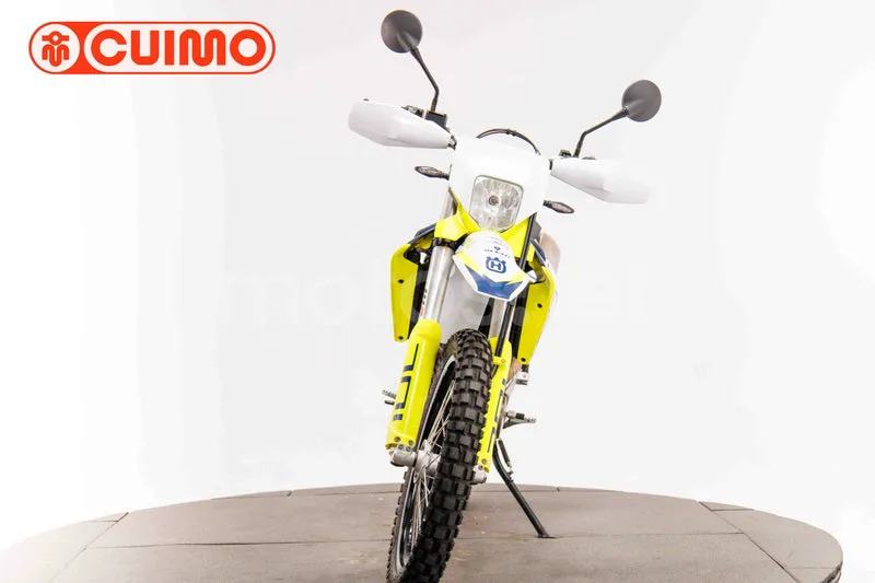 Husqvarna 701 Enduro - Vista 10