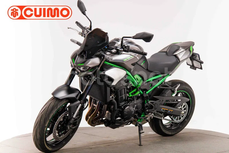 Kawasaki Z900 - Vista 9