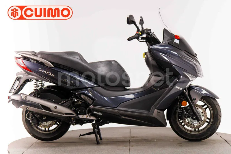 Kymco Grand Dink 300 2999 € 2021 Madrid - 2