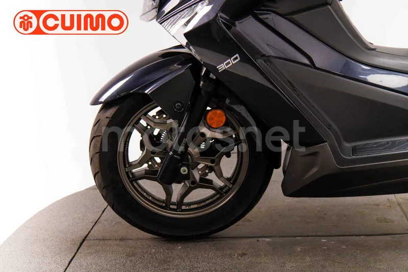 Kymco Grand Dink 300 - Vista 19
