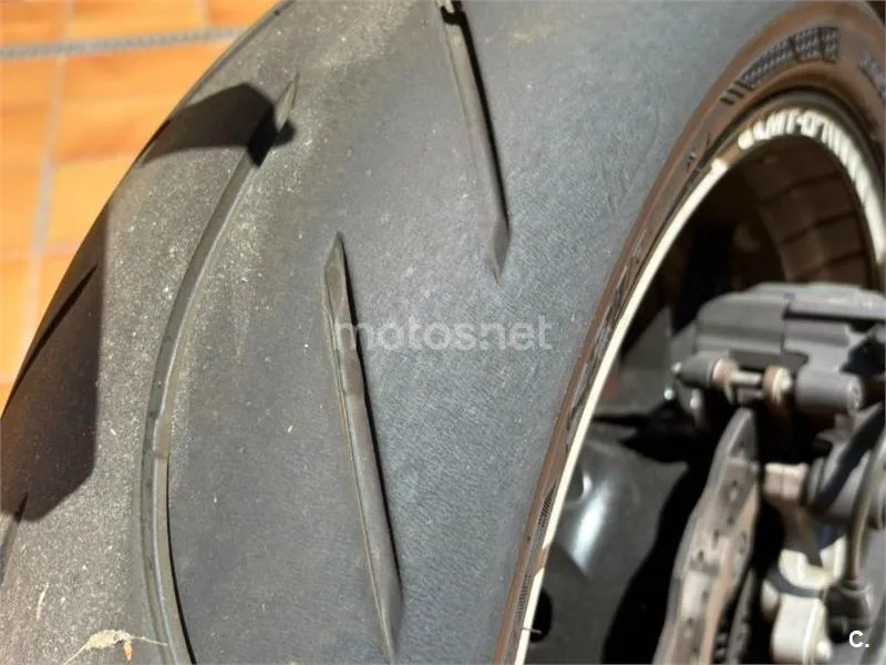 Yamaha MT-07 - Vista 12