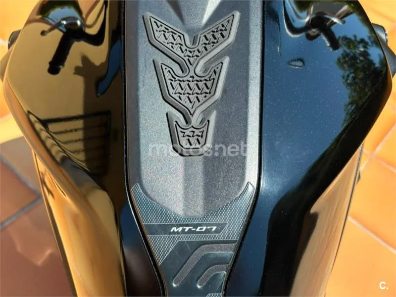 Yamaha MT-07 - Vista 8