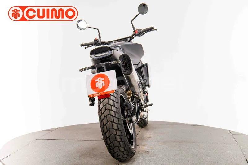 Husqvarna Svartpilen 801 - Vista 5