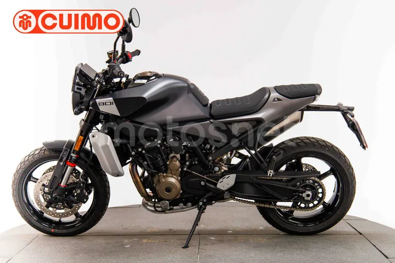 Husqvarna Svartpilen 801 - Vista 8