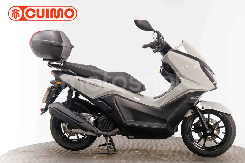 Kymco Sky Town 125 2399 € 2024 Valencia - 2
