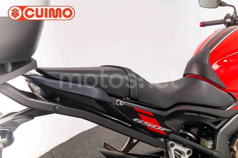 Honda CB650F - Vista 19