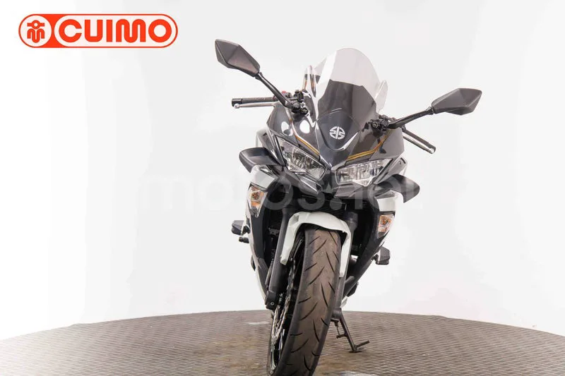 Kawasaki Ninja 650 - Vista 10