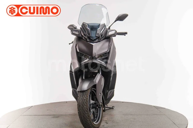 Yamaha XMAX 300 - Vista 10