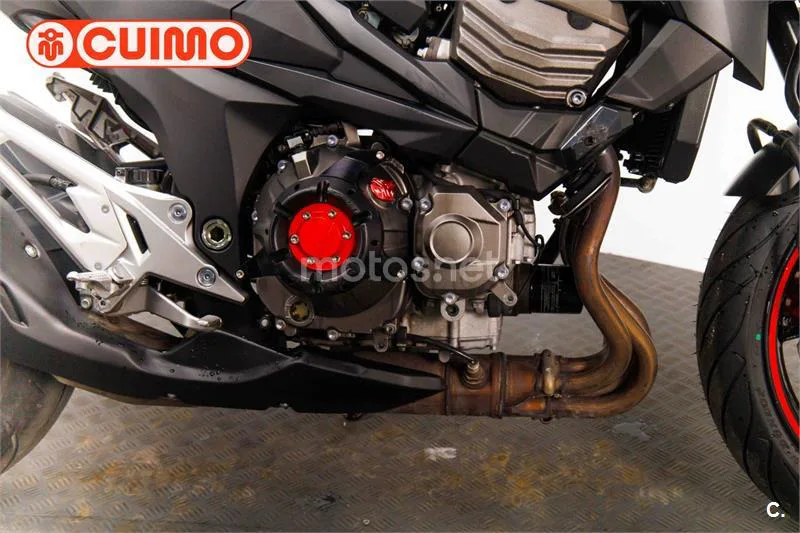 Kawasaki Z800 - Vista 15