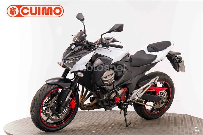 Kawasaki Z800 - Vista 9