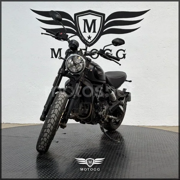Ducati Scrambler - Vista 3