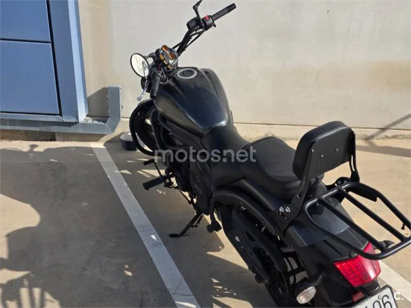 Kawasaki Vulcan S - Vista 3