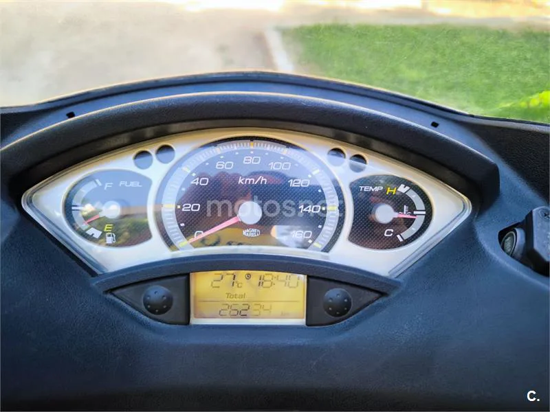 Yamaha XMAX 125 - Vista 16