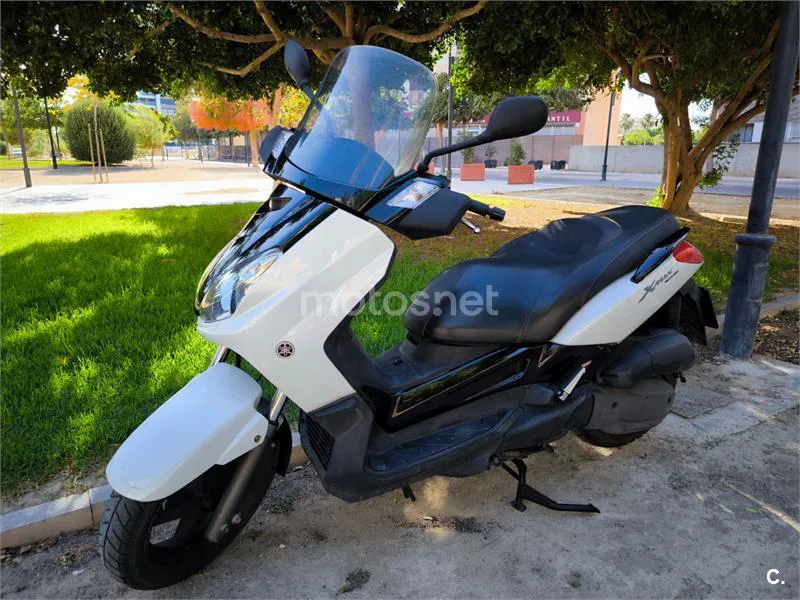 Yamaha XMAX 125 - Vista 5