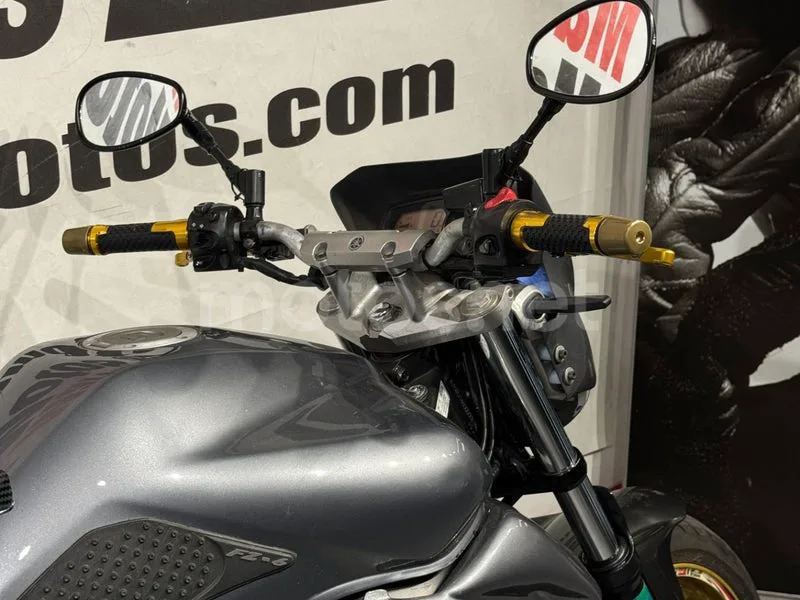 Yamaha FZ6 - Vista 11